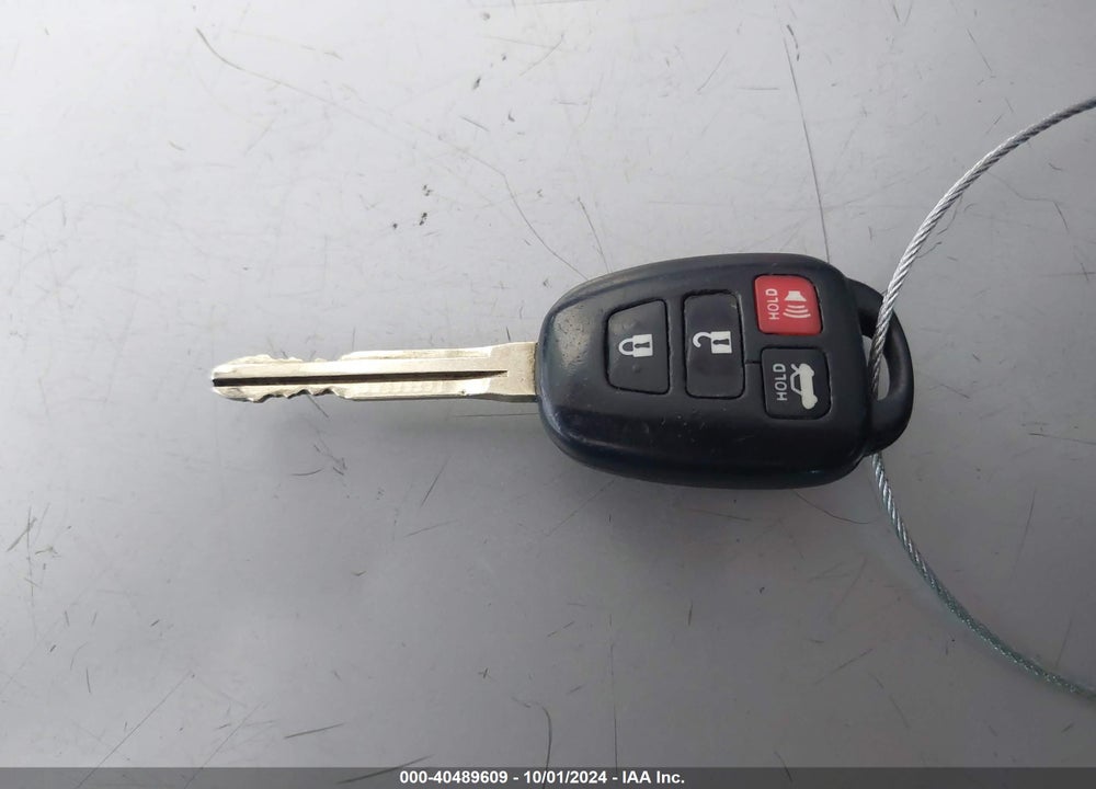2017 TOYOTA COROLLA L/LE/XLE/SE/XSE VIN: 5YFBURHE2HP625339