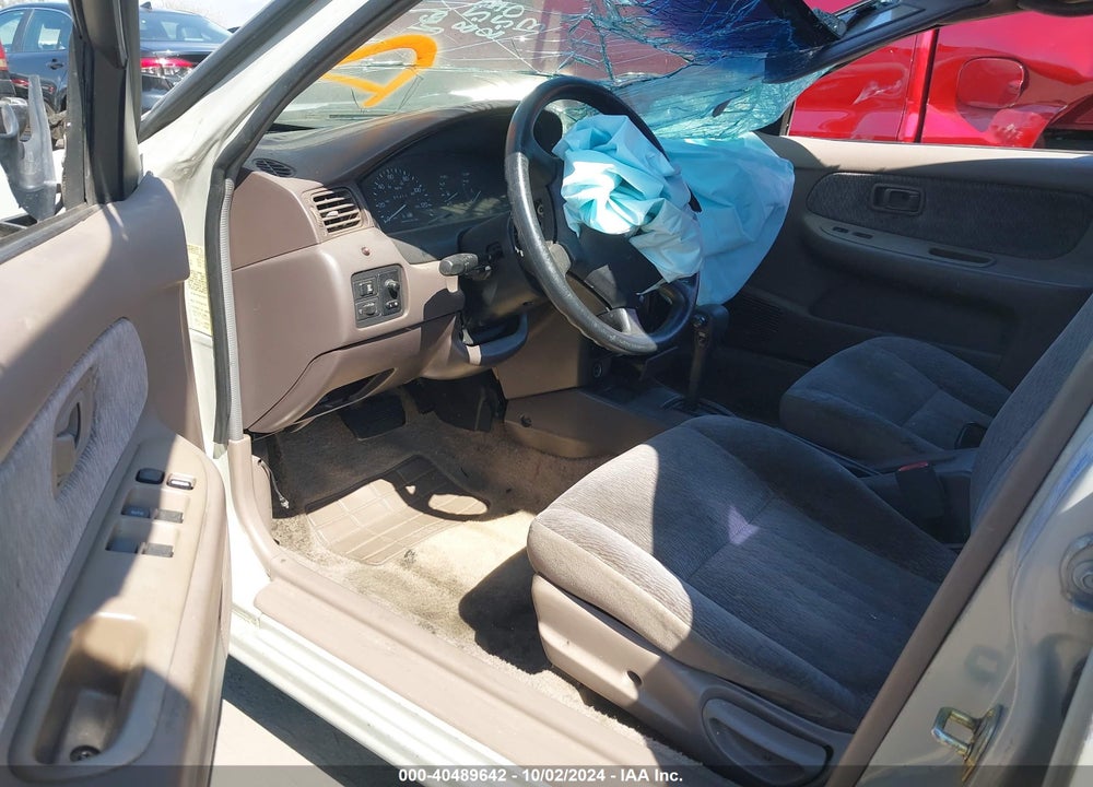 1998 NISSAN SENTRA VIN: 3N1AB41D6WL048818