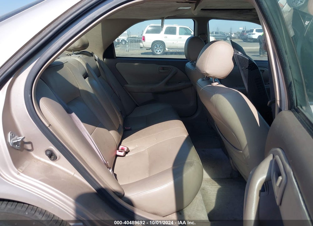 1999 TOYOTA CAMRY LE VIN: 4T1BG28K9XU584502