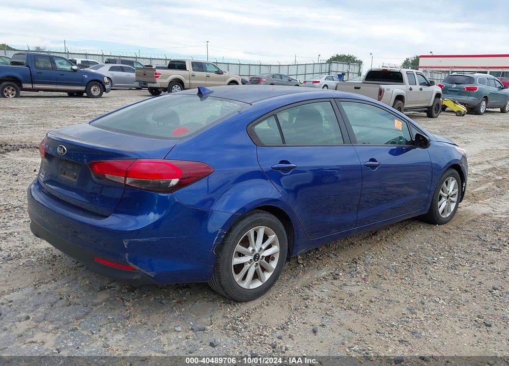 2017 KIA FORTE LX VIN: 3KPFL4A78HE132172