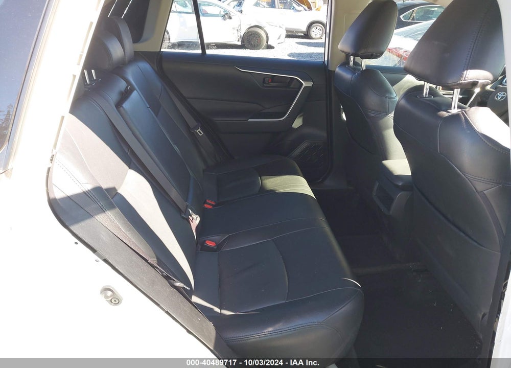 2019 TOYOTA RAV4 LE VIN: JTMG1RFV4KJ018825
