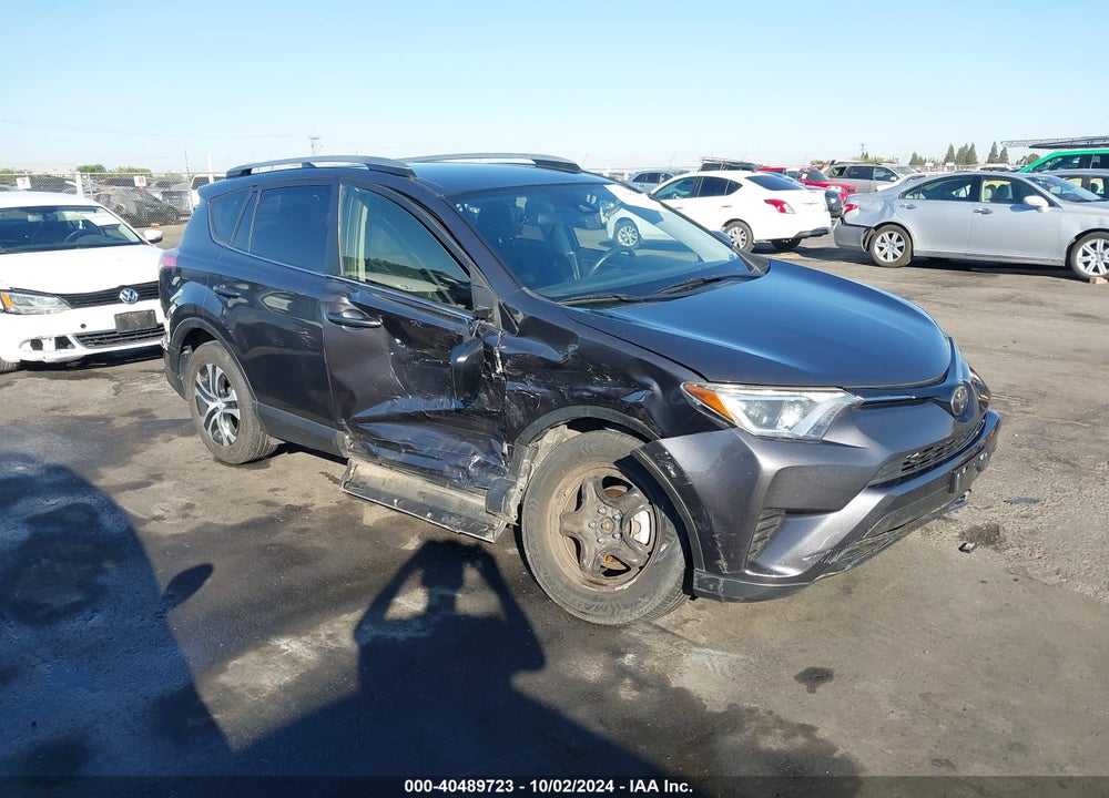2018 TOYOTA RAV4 LE VIN: JTMBFREV7JJ225317
