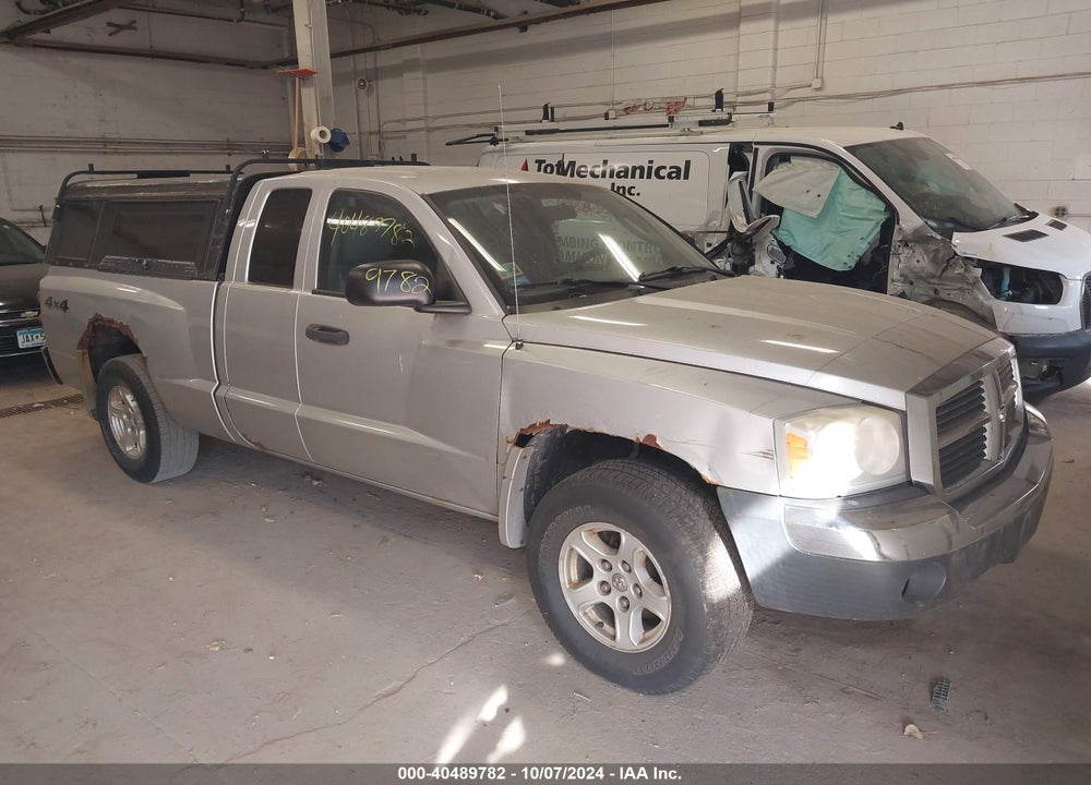 2005 DODGE DAKOTA SLT VIN: 1D7HW42KX5S339096