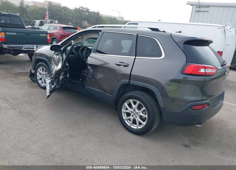 2017 JEEP CHEROKEE LATITUDE FWD VIN: 1C4PJLCB8HW603989
