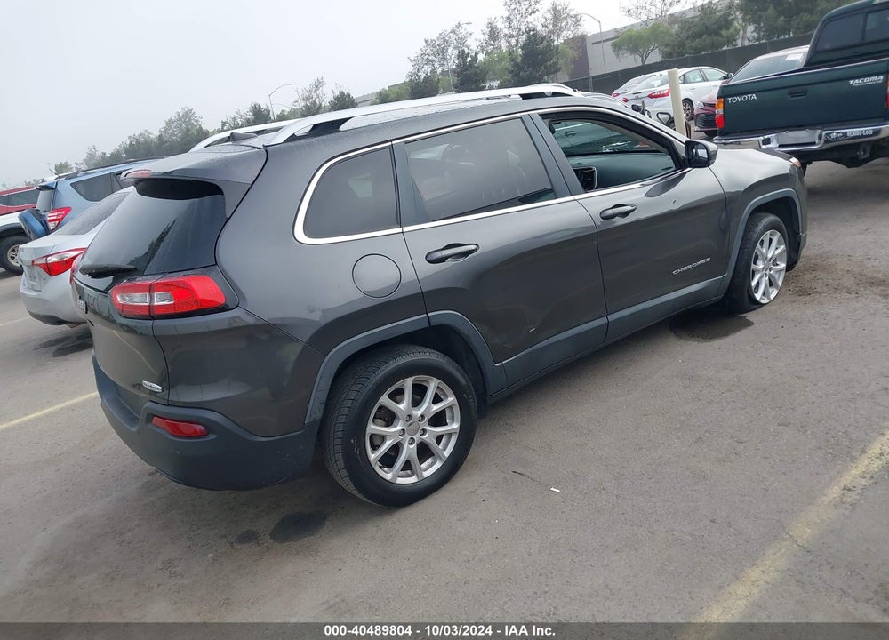 2017 JEEP CHEROKEE LATITUDE FWD VIN: 1C4PJLCB8HW603989