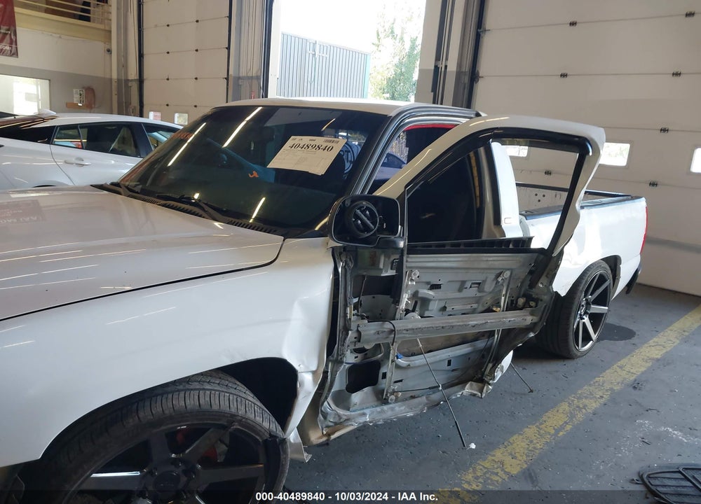 1999 CHEVROLET SILVERADO 1500 VIN: 1GCEC14W1XZ199843