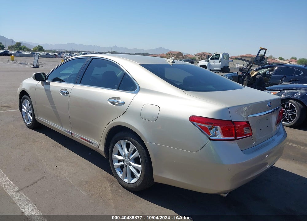 2011 LEXUS ES 350 VIN: JTHBK1EG2B2438300
