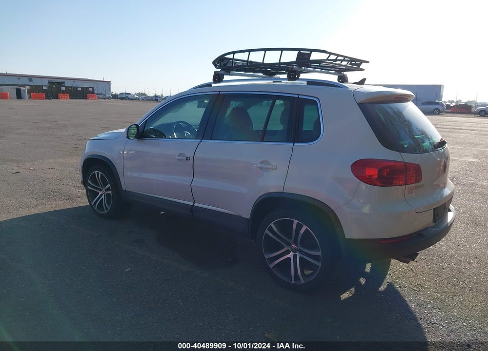 2017 VOLKSWAGEN TIGUAN 2.0T SEL VIN: WVGWV7AX3HW506183