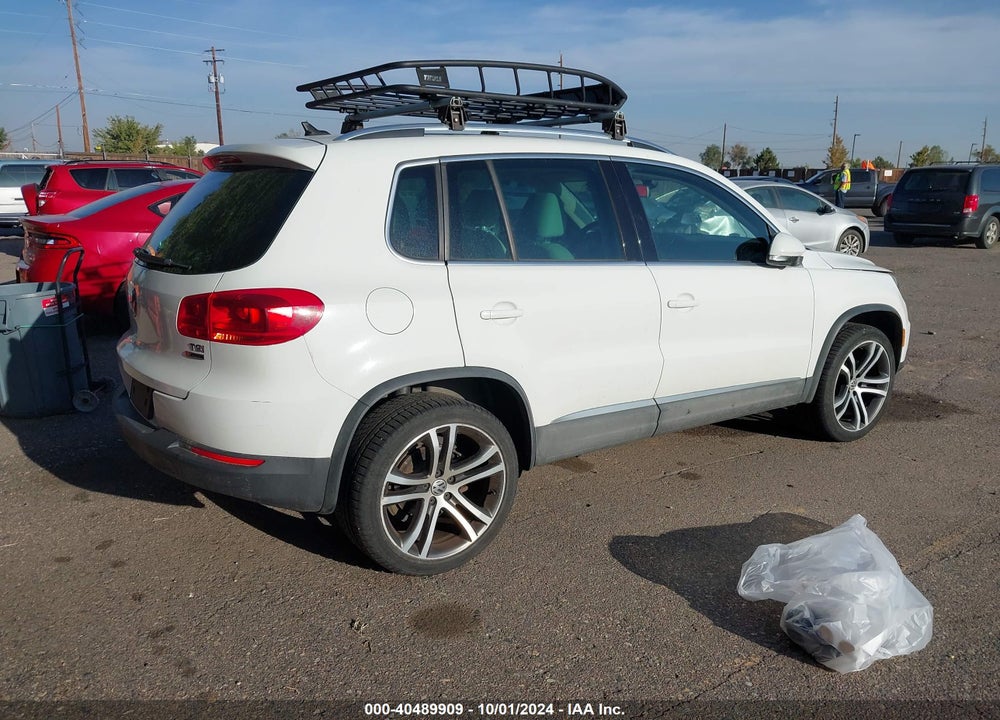 2017 VOLKSWAGEN TIGUAN 2.0T SEL VIN: WVGWV7AX3HW506183