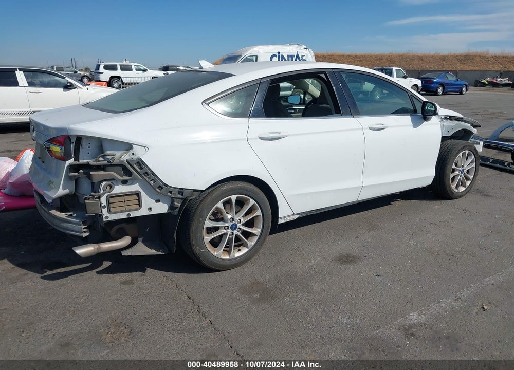 2019 FORD FUSION SE VIN: 3FA6P0HD7KR216644