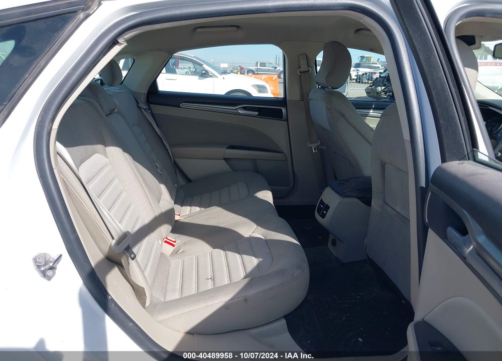 2019 FORD FUSION SE VIN: 3FA6P0HD7KR216644