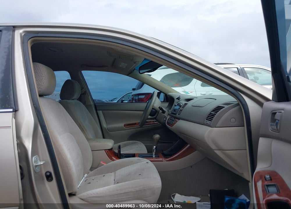 2003 TOYOTA CAMRY XLE VIN: 4T1BE32K93U700487