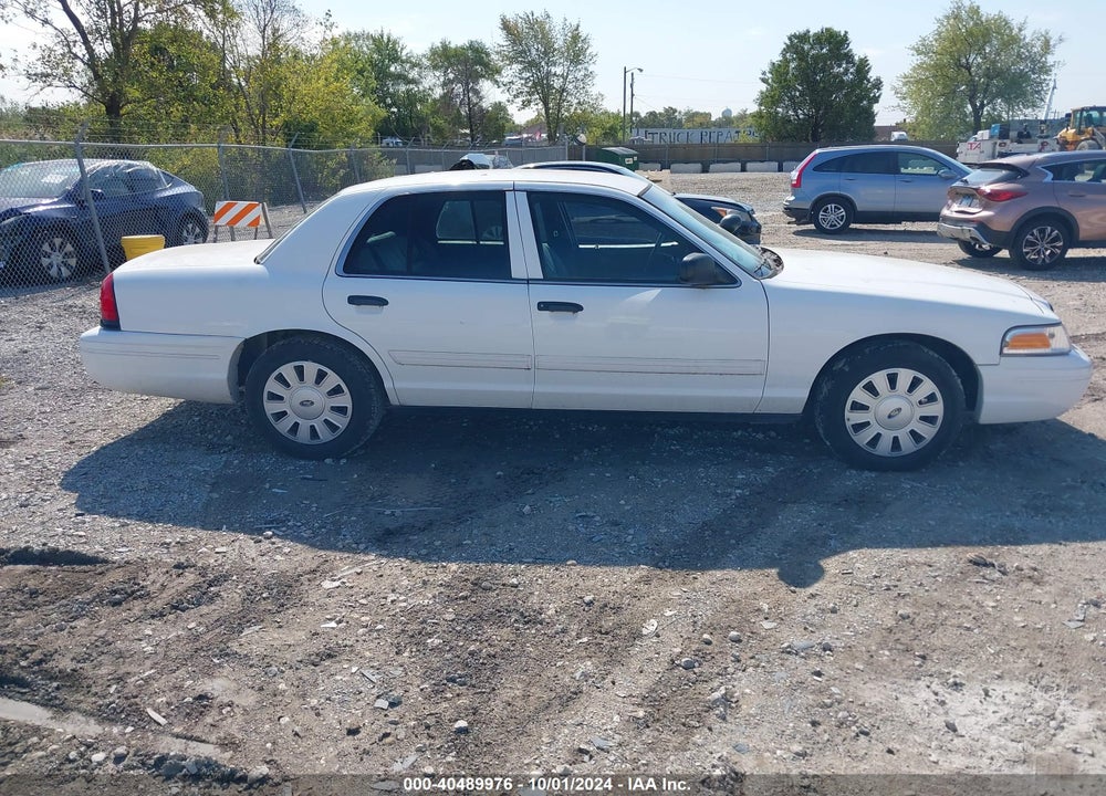 2011 FORD CROWN VICTORIA POLICE INTERCEPTOR VIN: 2FABP7BVXBX124292