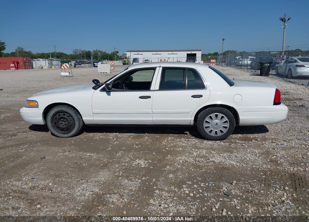 2011 FORD CROWN VICTORIA POLICE INTERCEPTOR VIN: 2FABP7BVXBX124292