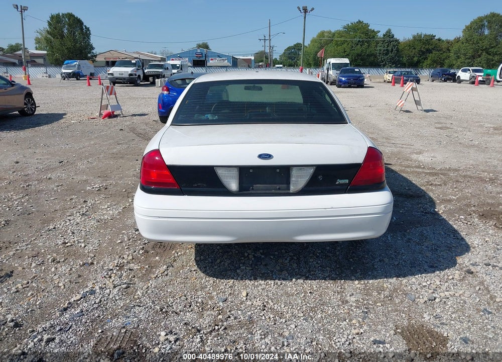 2011 FORD CROWN VICTORIA POLICE INTERCEPTOR VIN: 2FABP7BVXBX124292