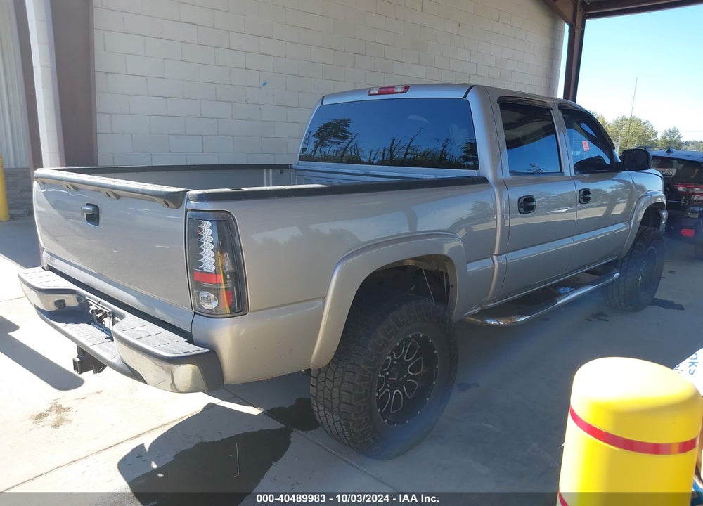 2007 CHEVROLET SILVERADO 1500 CLASSIC LT1 VIN: 2GCEK13Z071118032