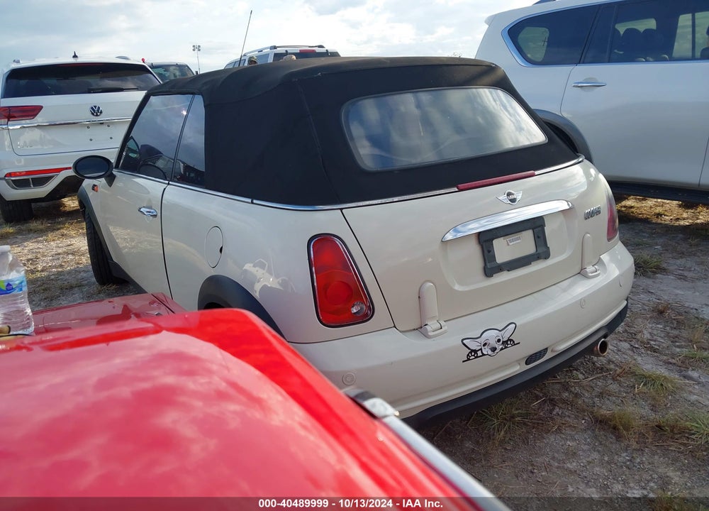 2006 MINI COOPER VIN: WMWRF33586TG14493