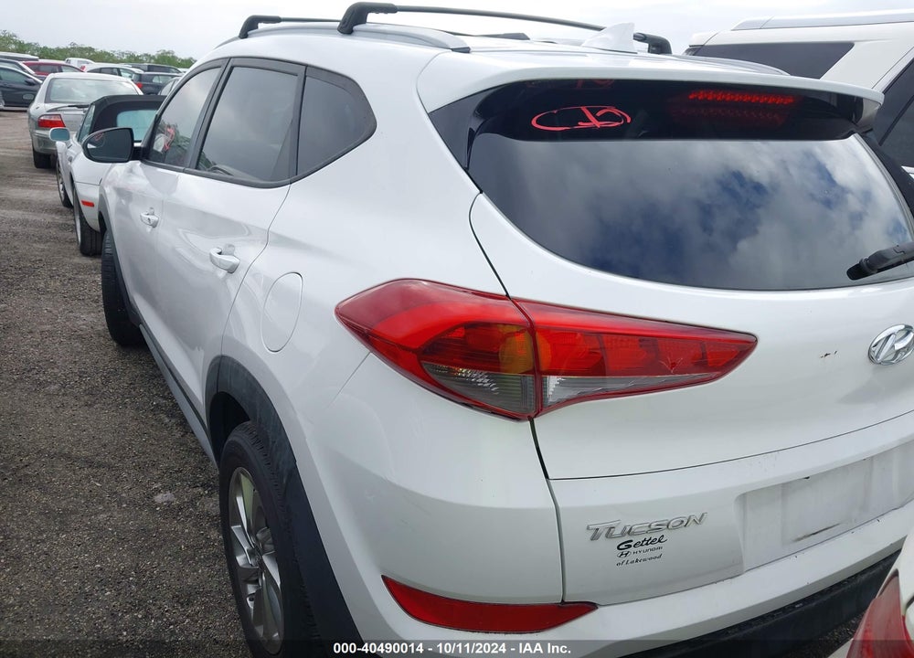 2018 HYUNDAI TUCSON SEL VIN: KM8J33A47JU665966