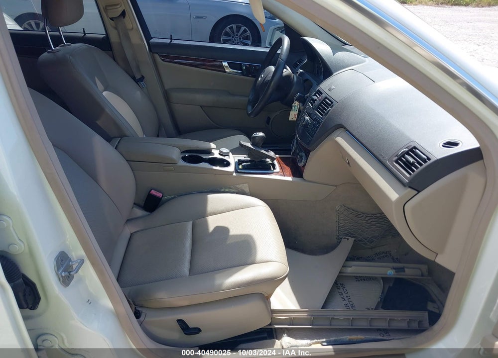 2010 MERCEDES-BENZ C 300 LUXURY 4MATIC/SPORT 4MATIC VIN: WDDGF8BB0AF482564