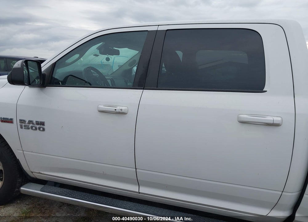 2016 RAM 1500 VIN: 1C6RR7MT4GS388656
