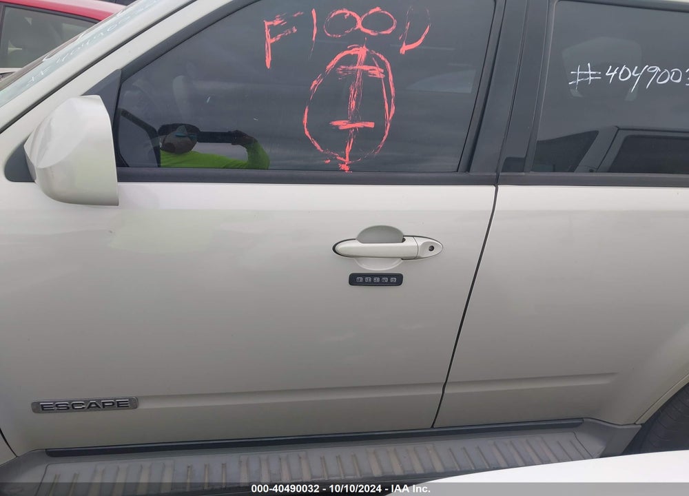 2008 FORD ESCAPE LIMITED VIN: 1FMCU04128KE77304