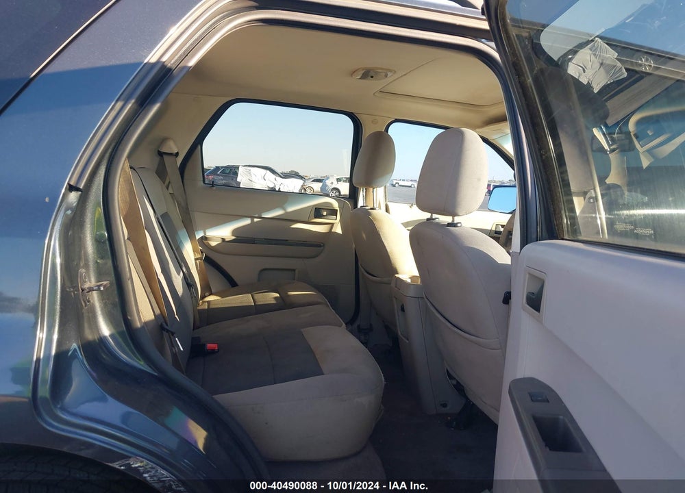 2008 FORD ESCAPE XLT VIN: 1FMCU03128KE76574