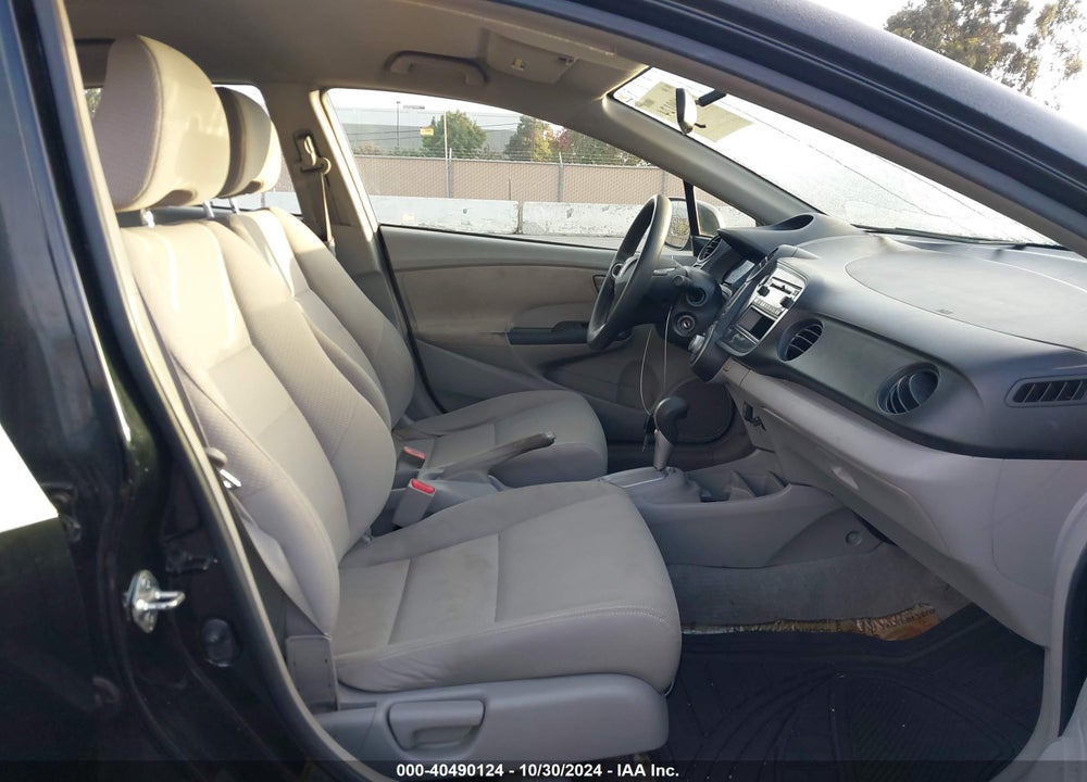 2011 HONDA INSIGHT VIN: JHMZE2H36BS008497