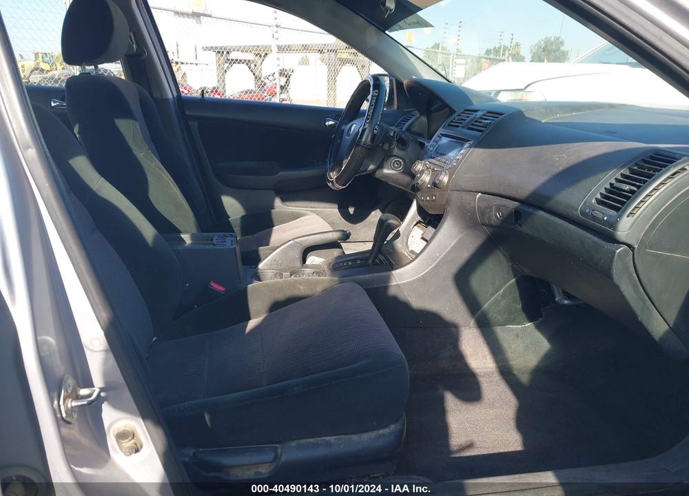 2004 HONDA ACCORD 2.4 LX VIN: 1HGCM56354A169898
