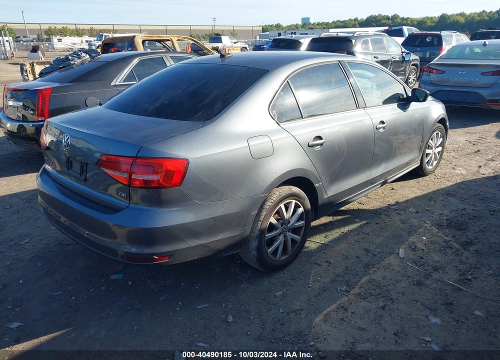 2015 VOLKSWAGEN JETTA 1.8T SE VIN: 3VWD17AJXFM229237