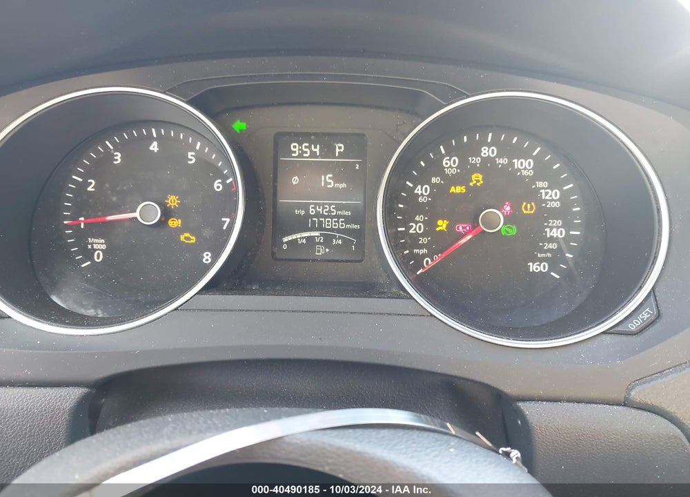 2015 VOLKSWAGEN JETTA 1.8T SE VIN: 3VWD17AJXFM229237