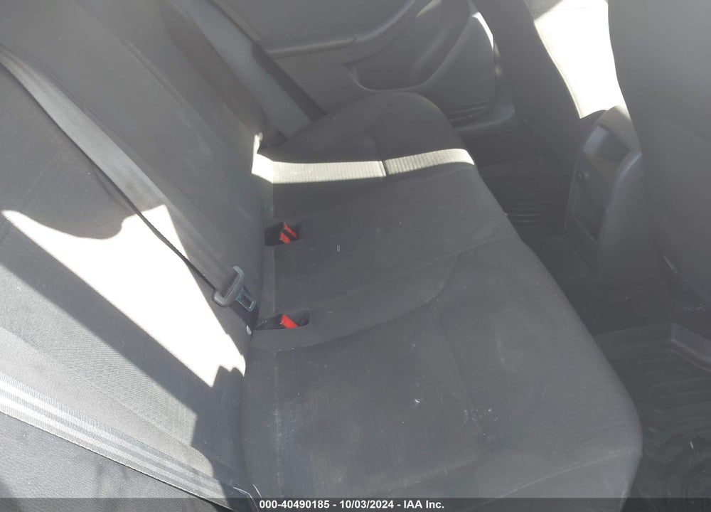 2015 VOLKSWAGEN JETTA 1.8T SE VIN: 3VWD17AJXFM229237