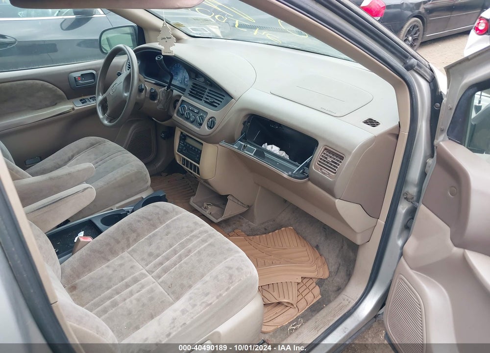 2001 TOYOTA SIENNA LE VIN: 4T3ZF13CX1U383251
