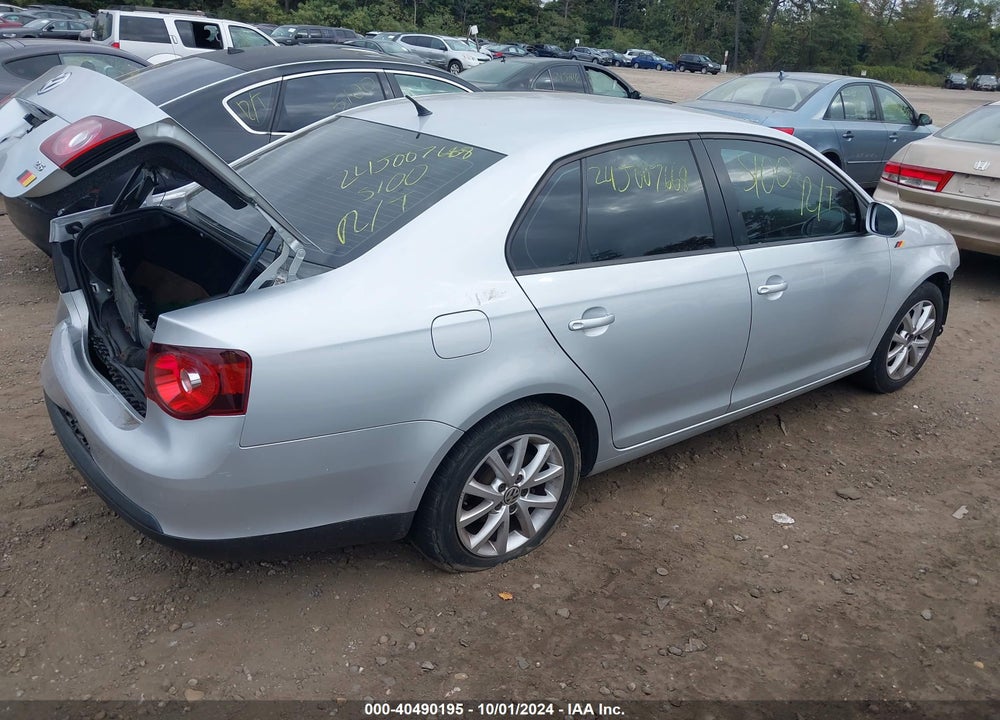 2010 VOLKSWAGEN JETTA LIMITED VIN: 3VWAZ7AJ9AM092988