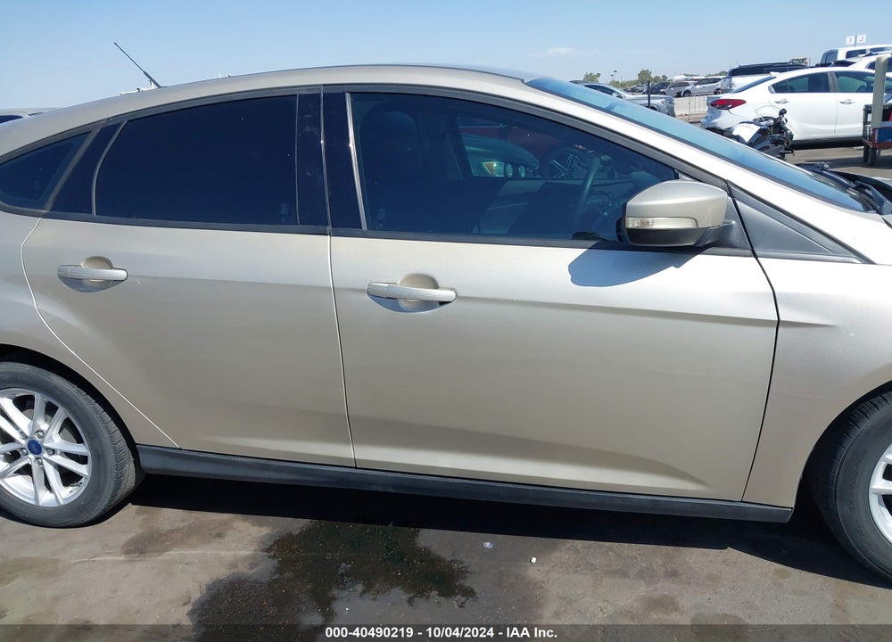 2017 FORD FOCUS SE VIN: 1FADP3K20HL211227