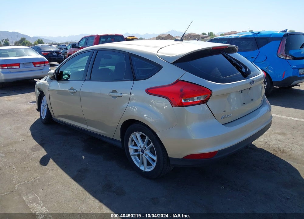 2017 FORD FOCUS SE VIN: 1FADP3K20HL211227