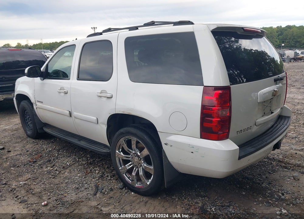 2007 CHEVROLET TAHOE LT VIN: 1GNFC13J57J109240