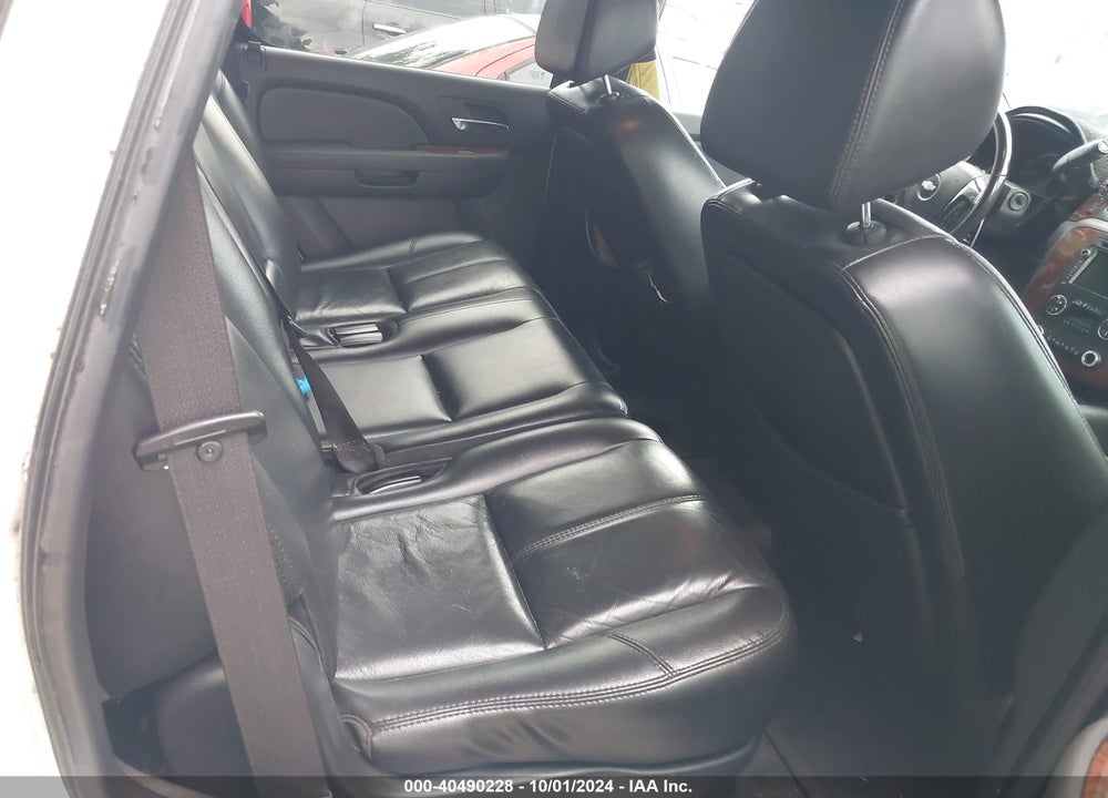 2007 CHEVROLET TAHOE LT VIN: 1GNFC13J57J109240