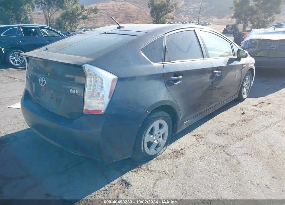 2011 TOYOTA PRIUS THREE VIN: JTDKN3DU5B1426191