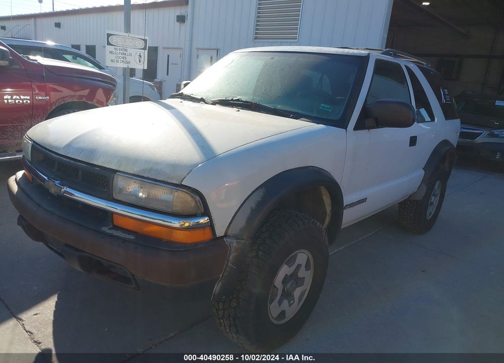 2001 CHEVROLET BLAZER LS VIN: 1GNCT18W61K186434