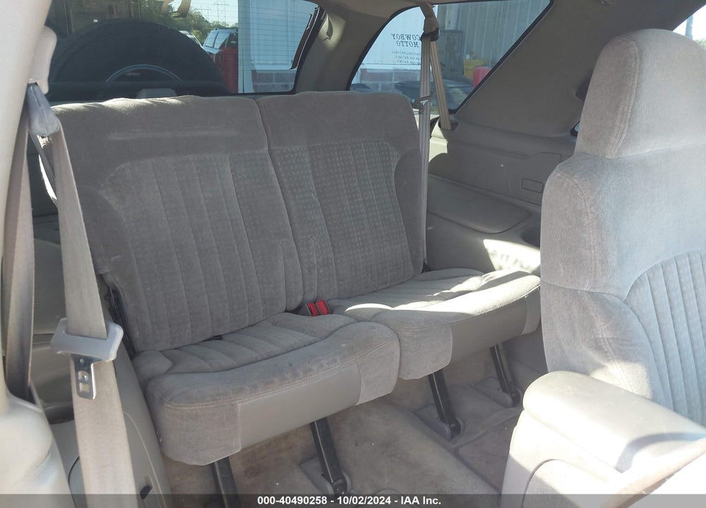 2001 CHEVROLET BLAZER LS VIN: 1GNCT18W61K186434