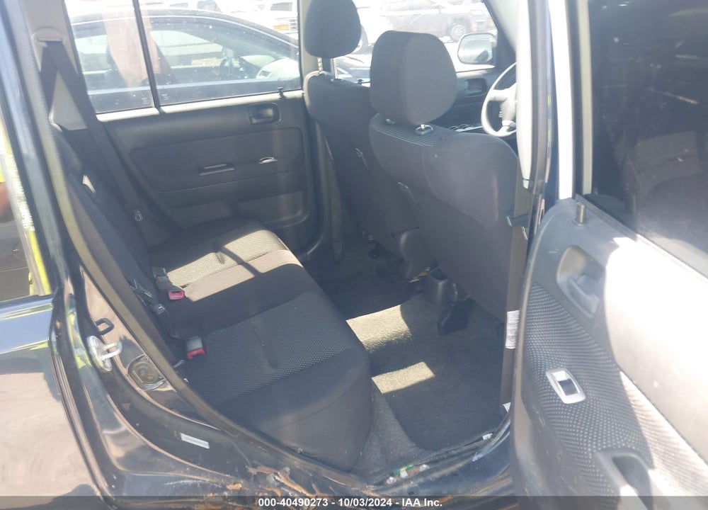2004 SCION XB VIN: JTLKT334540167318