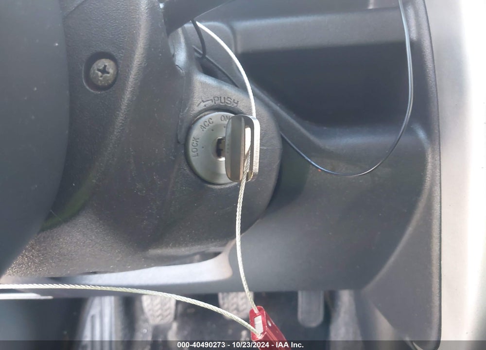 2004 SCION XB VIN: JTLKT334540167318