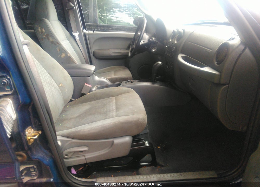 2007 JEEP LIBERTY SPORT VIN: 1J4GL48K57W544529