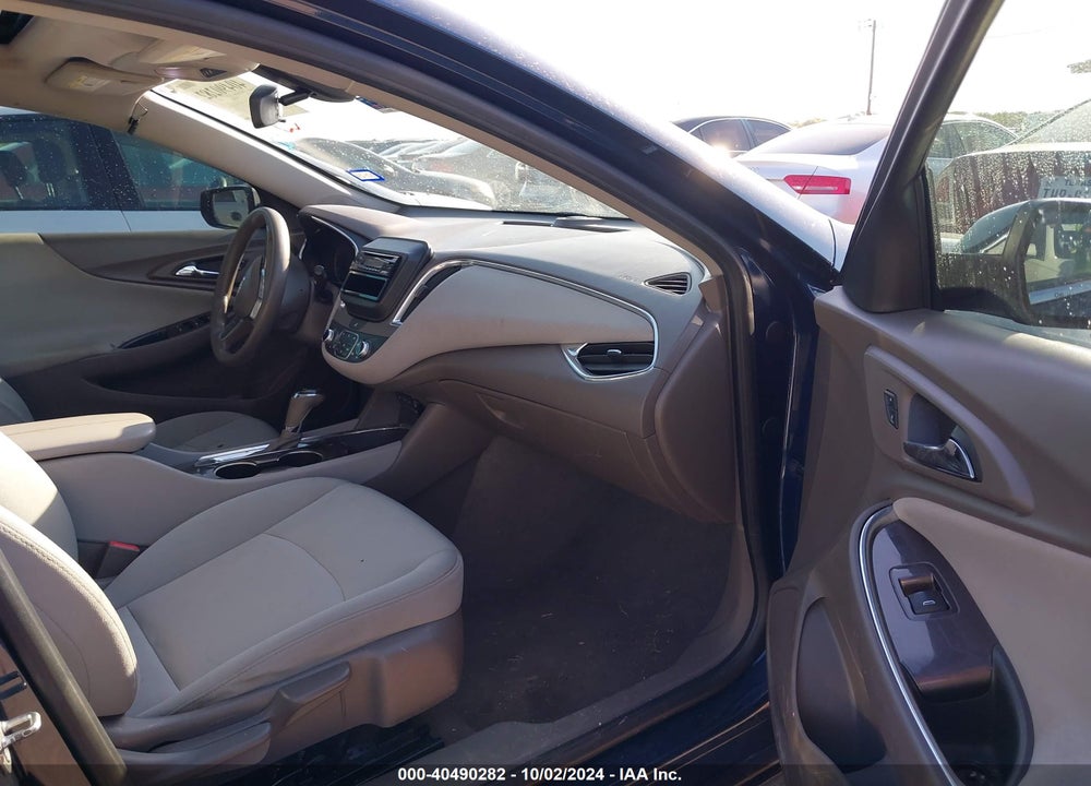2019 CHEVROLET MALIBU LT VIN: 1G1ZD5ST3KF109738