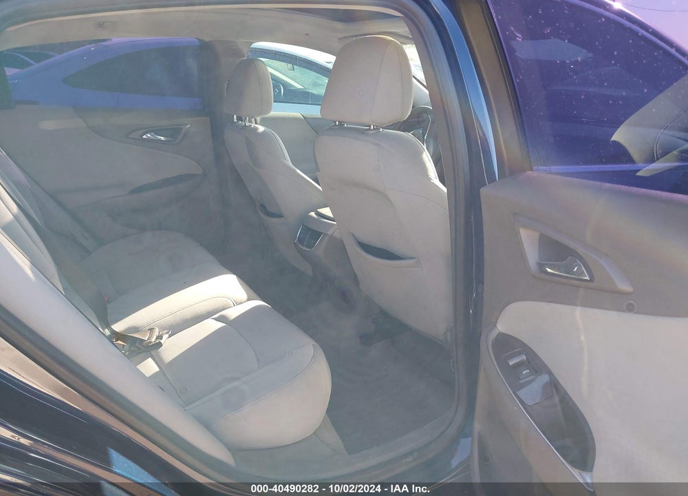 2019 CHEVROLET MALIBU LT VIN: 1G1ZD5ST3KF109738