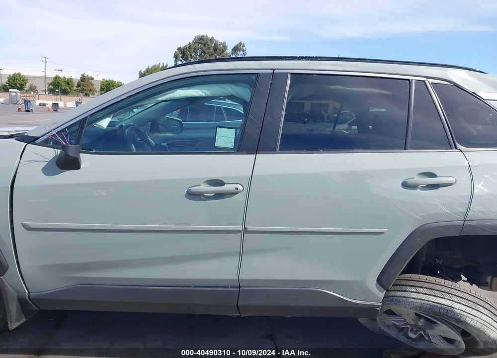 2022 TOYOTA RAV4 XLE VIN: 2T3P1RFV0NW296949