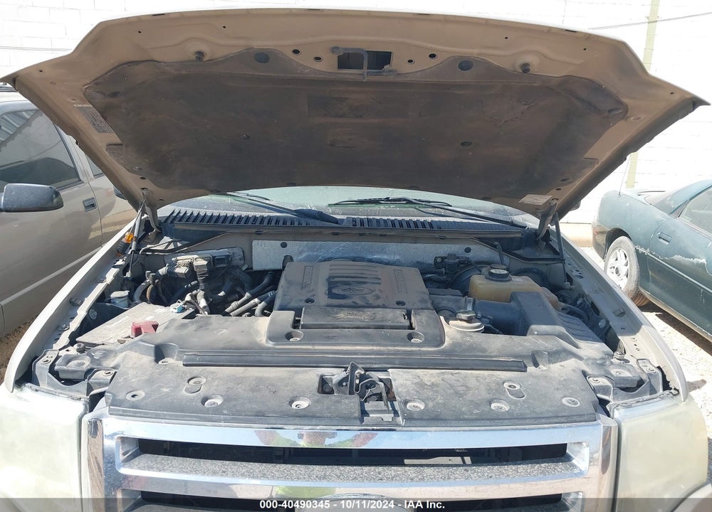 2007 FORD EXPEDITION EL XLT VIN: 1FMFK16507LA42380