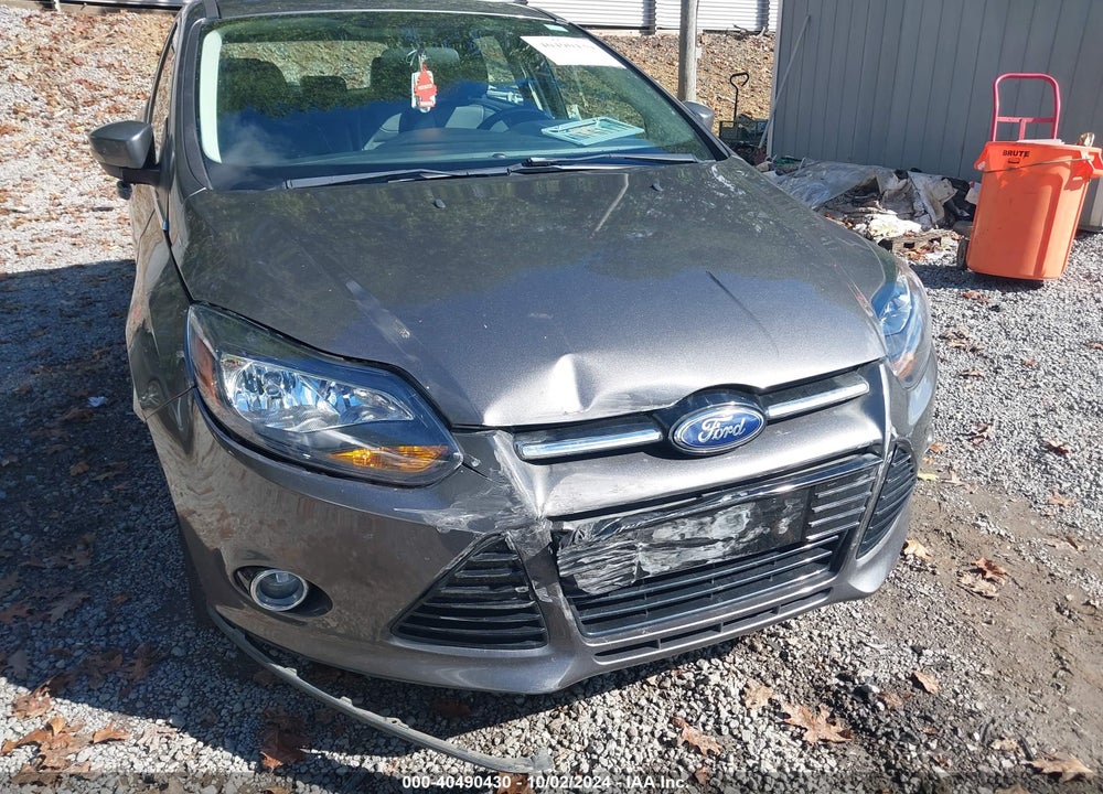 2014 FORD FOCUS TITANIUM VIN: 1FADP3N25EL292748