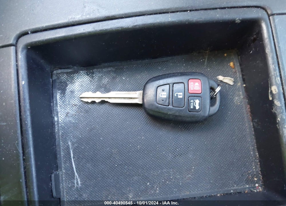 2015 TOYOTA CAMRY SE VIN: 4T1BF1FK5FU031148