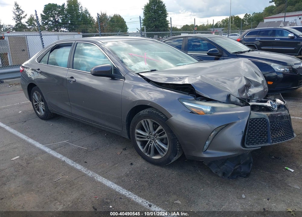 2015 TOYOTA CAMRY SE VIN: 4T1BF1FK5FU031148